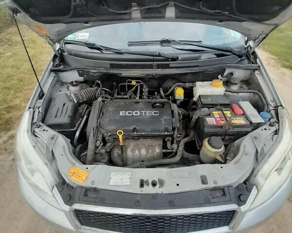 Серый Шевроле Авео, объемом двигателя 1.4 л и пробегом 210 тыс. км за 4800 $, фото 3 на Automoto.ua