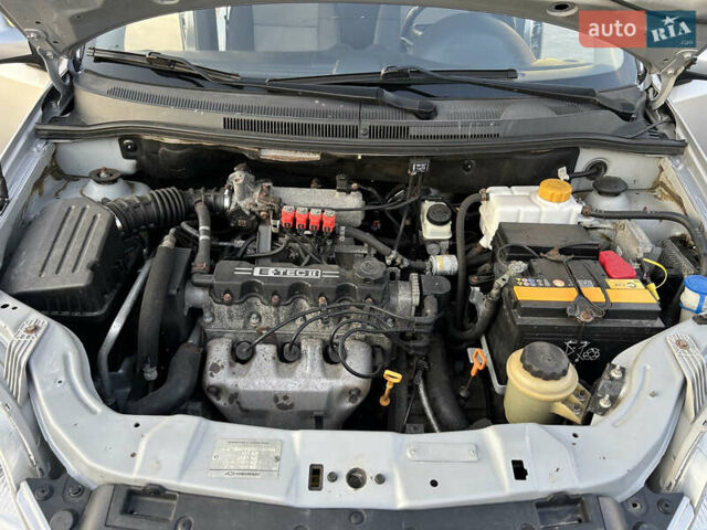 Шевроле Авео 2008 в Виннице на Automoto.ua Серый Шевроле Авео, объемом двигателя 1.5 л и пробегом 235 тыс. км за 4850 $, фото 25 на Automoto.ua
