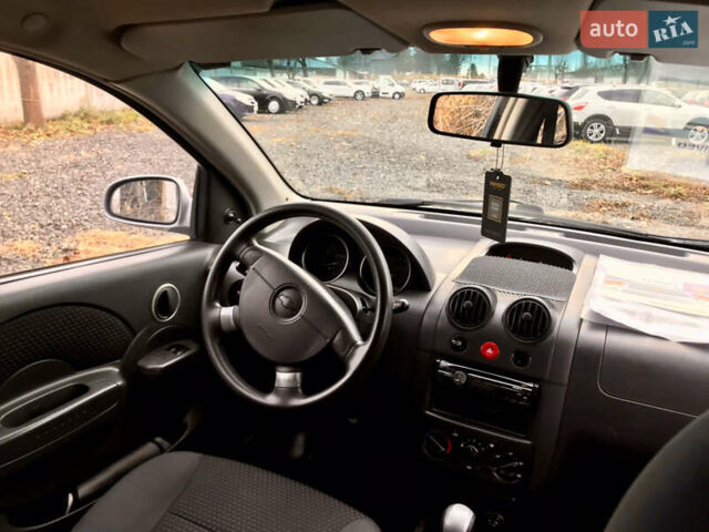 Серый Шевроле Авео, объемом двигателя 1.5 л и пробегом 112 тыс. км за 5200 $, фото 61 на Automoto.ua