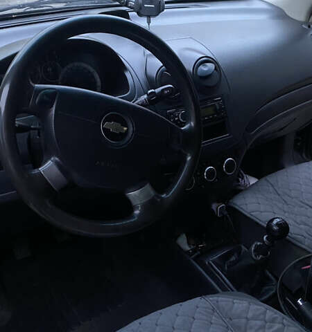 Серый Шевроле Авео, объемом двигателя 1.4 л и пробегом 168 тыс. км за 4700 $, фото 4 на Automoto.ua
