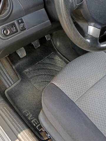 Серый Шевроле Авео, объемом двигателя 1.5 л и пробегом 244 тыс. км за 3950 $, фото 6 на Automoto.ua