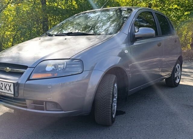 Серый Шевроле Авео, объемом двигателя 0 л и пробегом 211 тыс. км за 3500 $, фото 2 на Automoto.ua