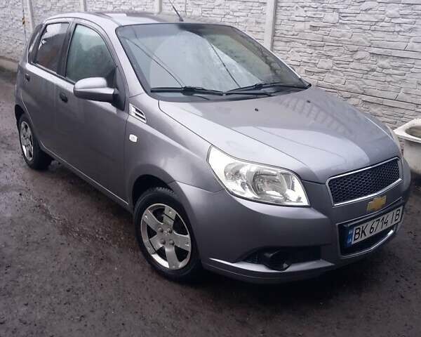 Серый Шевроле Авео, объемом двигателя 1.5 л и пробегом 154 тыс. км за 3900 $, фото 7 на Automoto.ua