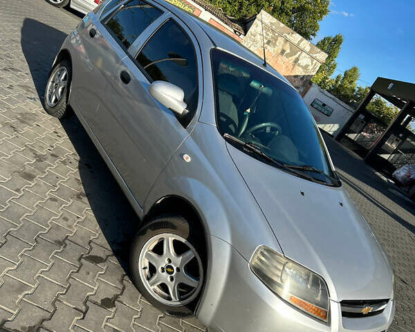 Сірий Шевроле Авео, об'ємом двигуна 1.5 л та пробігом 475 тис. км за 3000 $, фото 4 на Automoto.ua