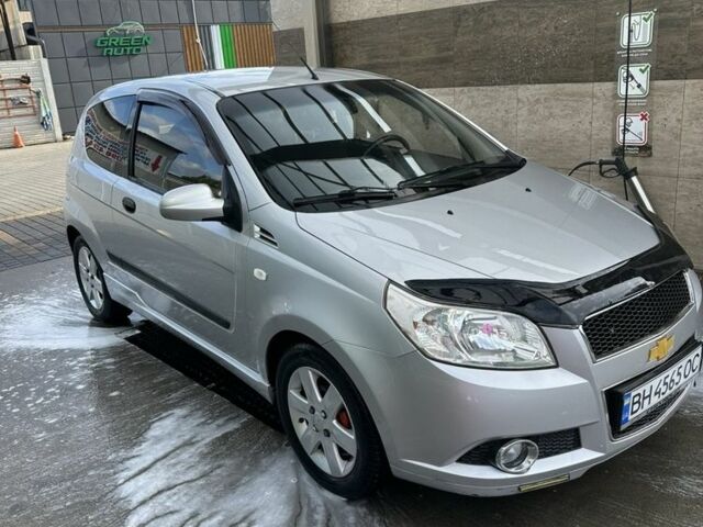 Серый Шевроле Авео, объемом двигателя 1.5 л и пробегом 120 тыс. км за 4500 $, фото 1 на Automoto.ua
