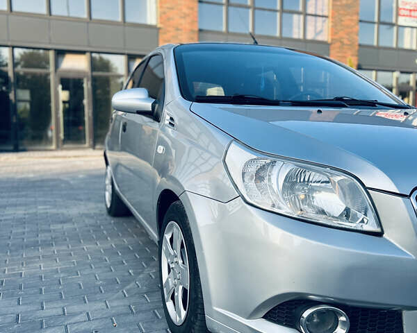 Сірий Шевроле Авео, об'ємом двигуна 1.5 л та пробігом 234 тис. км за 5200 $, фото 12 на Automoto.ua