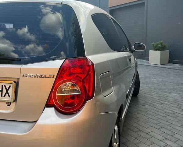 Серый Шевроле Авео, объемом двигателя 1.5 л и пробегом 143 тыс. км за 3700 $, фото 6 на Automoto.ua