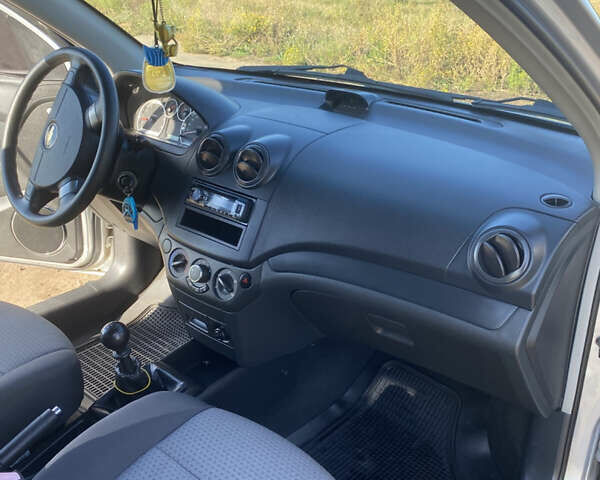 Серый Шевроле Авео, объемом двигателя 1.5 л и пробегом 102 тыс. км за 5400 $, фото 16 на Automoto.ua