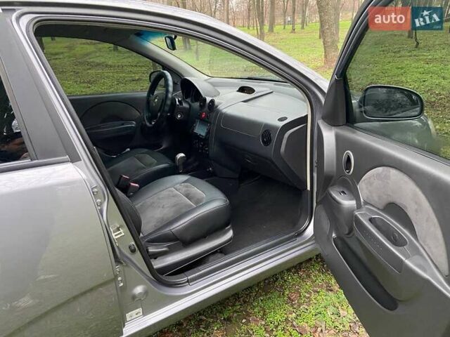 Серый Шевроле Авео, объемом двигателя 1.5 л и пробегом 120 тыс. км за 5200 $, фото 10 на Automoto.ua