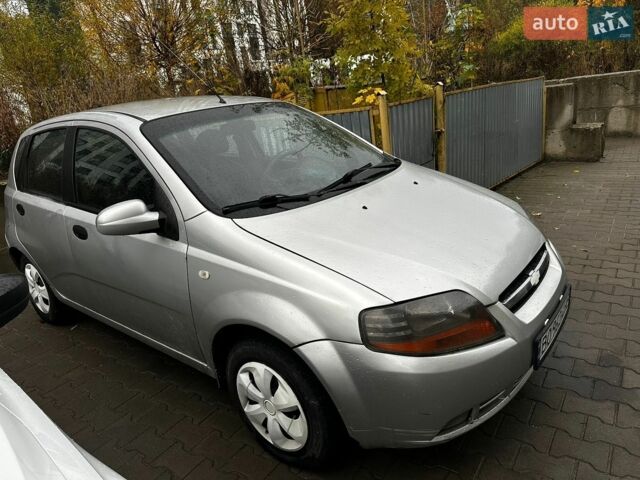 Серый Шевроле Авео, объемом двигателя 1.5 л и пробегом 290 тыс. км за 1800 $, фото 1 на Automoto.ua