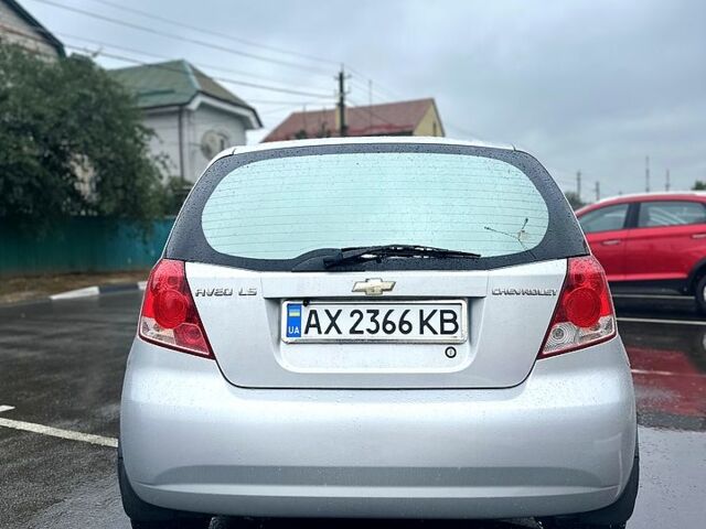 Серый Шевроле Авео, объемом двигателя 1.5 л и пробегом 170 тыс. км за 3800 $, фото 2 на Automoto.ua