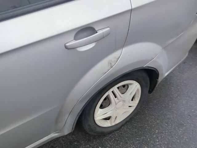 Серый Шевроле Авео, объемом двигателя 1.6 л и пробегом 270 тыс. км за 3500 $, фото 5 на Automoto.ua