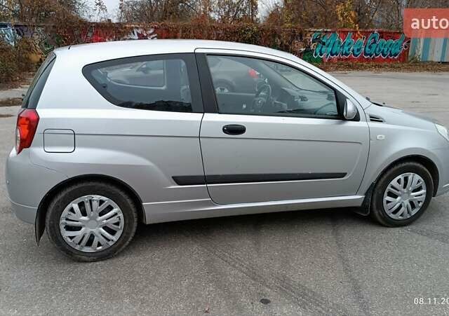 Серый Шевроле Авео, объемом двигателя 1.5 л и пробегом 72 тыс. км за 6000 $, фото 6 на Automoto.ua