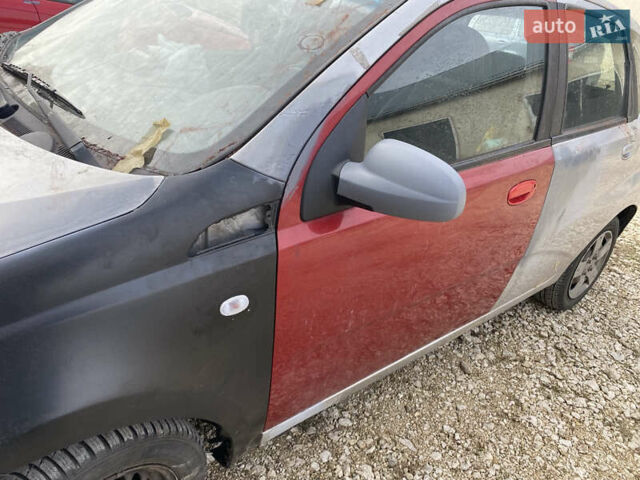 Серый Шевроле Авео, объемом двигателя 1.2 л и пробегом 160 тыс. км за 3000 $, фото 3 на Automoto.ua