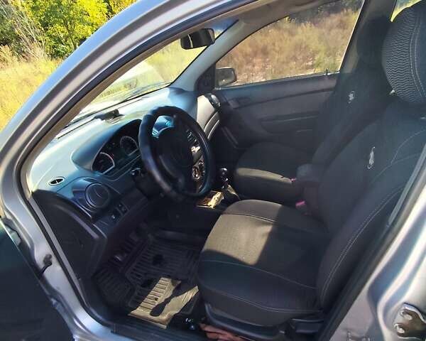 Шевроле Авео 2008 в Киеве на Automoto.ua Серый Шевроле Авео, объемом двигателя 1.5 л и пробегом 290 тыс. км за 3500 $, фото 8 на Automoto.ua