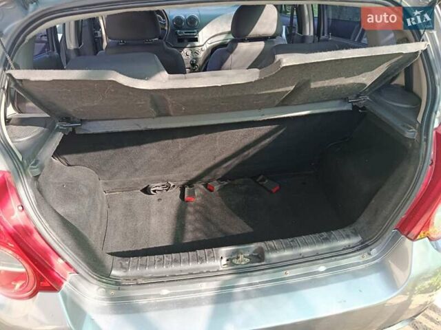 Сірий Шевроле Авео, об'ємом двигуна 1.5 л та пробігом 180 тис. км за 4500 $, фото 16 на Automoto.ua