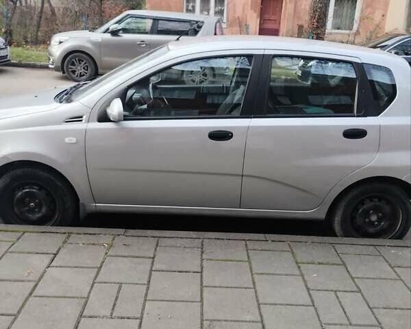 Серый Шевроле Авео, объемом двигателя 1.5 л и пробегом 120 тыс. км за 4200 $, фото 2 на Automoto.ua