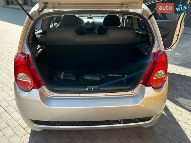 Серый Шевроле Авео, объемом двигателя 1.5 л и пробегом 143 тыс. км за 3700 $, фото 12 на Automoto.ua