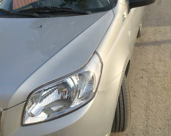 Серый Шевроле Авео, объемом двигателя 1.2 л и пробегом 100 тыс. км за 4211 $, фото 5 на Automoto.ua