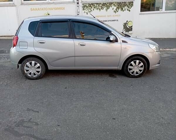 Серый Шевроле Авео, объемом двигателя 1.4 л и пробегом 158 тыс. км за 4000 $, фото 6 на Automoto.ua