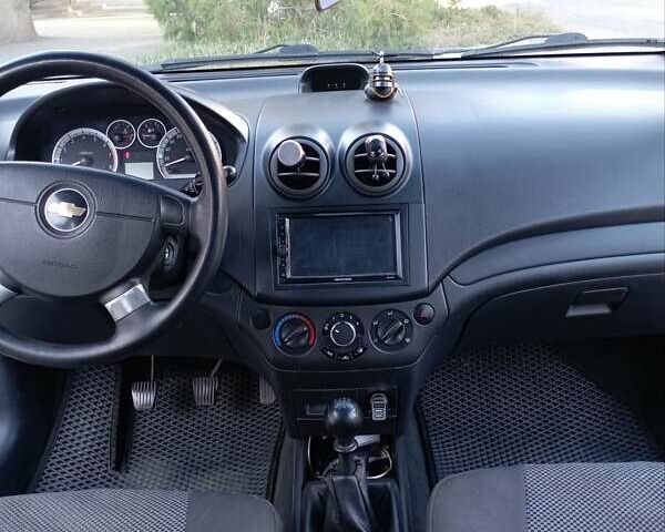 Серый Шевроле Авео, объемом двигателя 1.4 л и пробегом 160 тыс. км за 3700 $, фото 13 на Automoto.ua