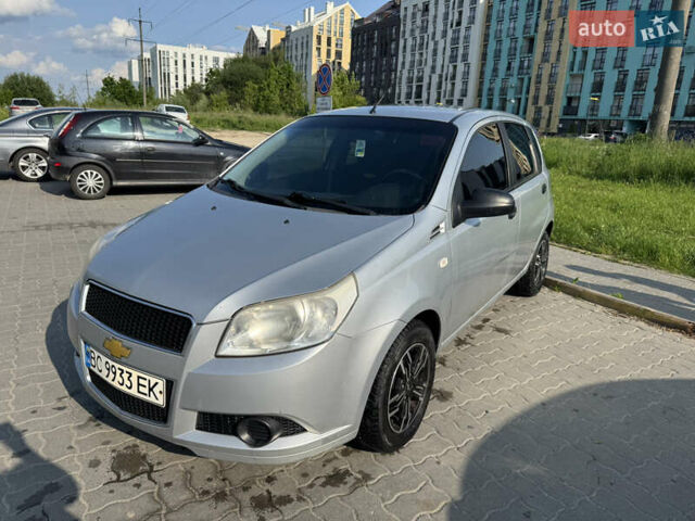 Серый Шевроле Авео, объемом двигателя 1.21 л и пробегом 171 тыс. км за 4400 $, фото 1 на Automoto.ua