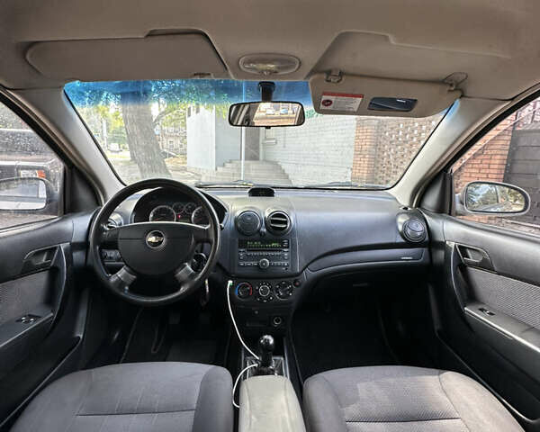 Серый Шевроле Авео, объемом двигателя 1.21 л и пробегом 254 тыс. км за 3500 $, фото 8 на Automoto.ua