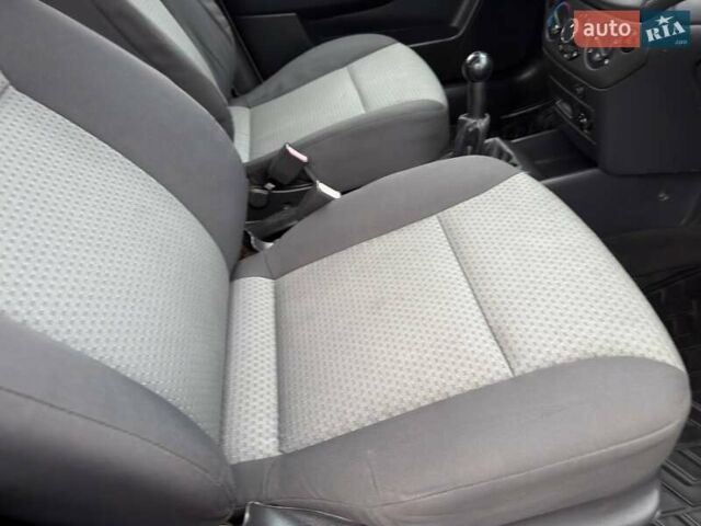 Серый Шевроле Авео, объемом двигателя 0 л и пробегом 160 тыс. км за 3999 $, фото 41 на Automoto.ua