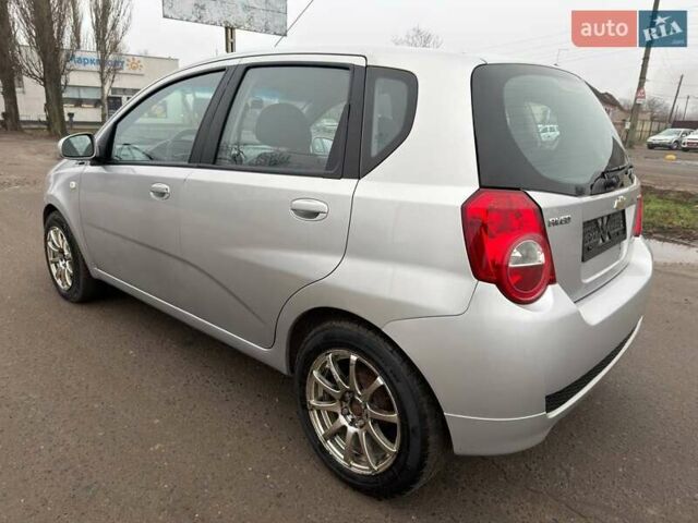 Серый Шевроле Авео, объемом двигателя 0 л и пробегом 160 тыс. км за 3999 $, фото 24 на Automoto.ua