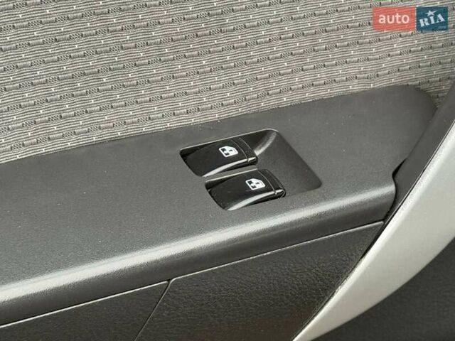 Серый Шевроле Авео, объемом двигателя 0 л и пробегом 160 тыс. км за 3999 $, фото 20 на Automoto.ua