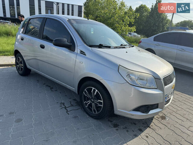 Серый Шевроле Авео, объемом двигателя 1.21 л и пробегом 171 тыс. км за 4400 $, фото 2 на Automoto.ua