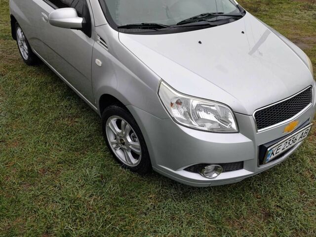 Серый Шевроле Авео, объемом двигателя 1.4 л и пробегом 219 тыс. км за 3700 $, фото 2 на Automoto.ua