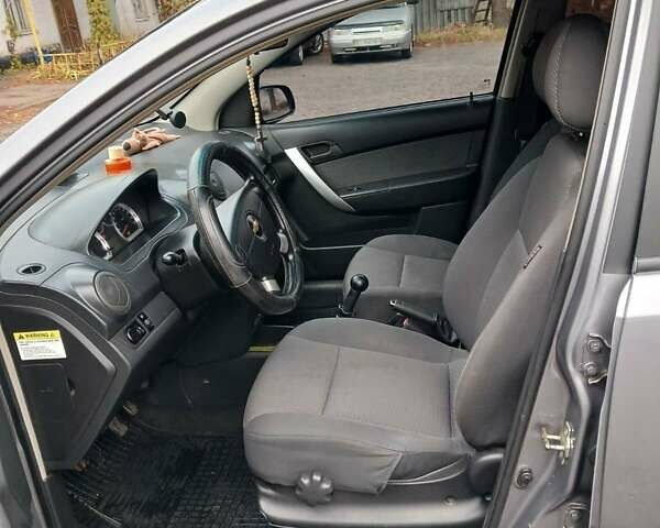Серый Шевроле Авео, объемом двигателя 1.2 л и пробегом 160 тыс. км за 3700 $, фото 4 на Automoto.ua