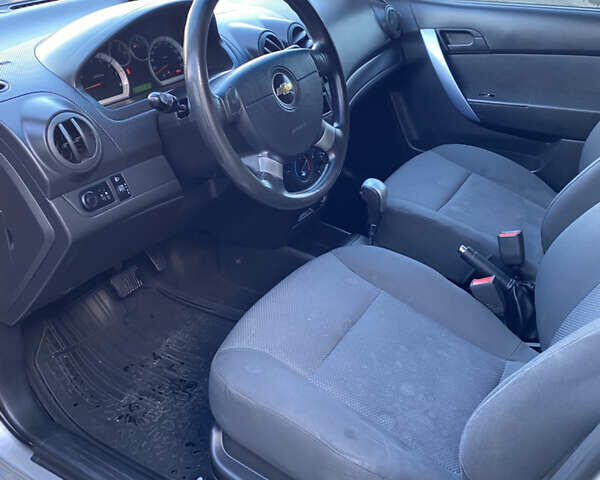 Сірий Шевроле Авео, об'ємом двигуна 1.5 л та пробігом 124 тис. км за 5700 $, фото 8 на Automoto.ua