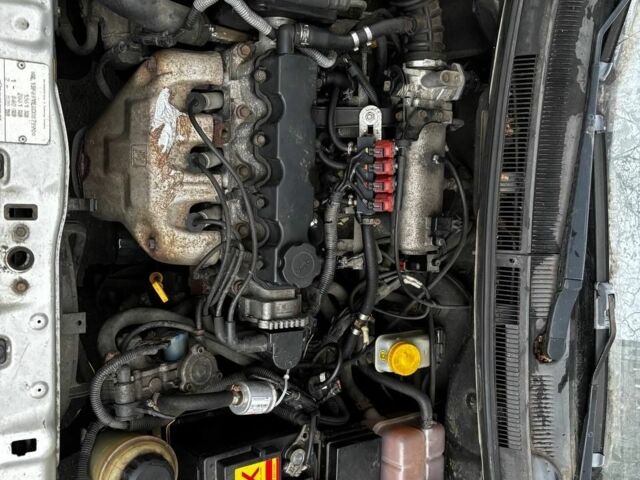 Серый Шевроле Авео, объемом двигателя 1.5 л и пробегом 220 тыс. км за 3300 $, фото 3 на Automoto.ua