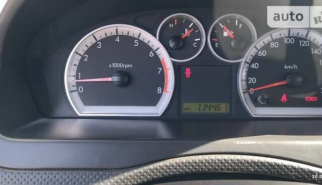 Сірий Шевроле Авео, об'ємом двигуна 1.5 л та пробігом 114 тис. км за 5000 $, фото 3 на Automoto.ua
