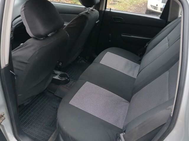 Серый Шевроле Авео, объемом двигателя 1.5 л и пробегом 74 тыс. км за 5200 $, фото 6 на Automoto.ua