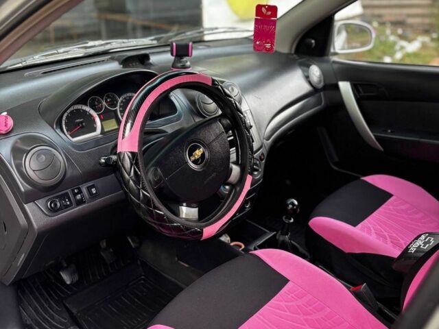 Серый Шевроле Авео, объемом двигателя 1.5 л и пробегом 148 тыс. км за 3700 $, фото 5 на Automoto.ua