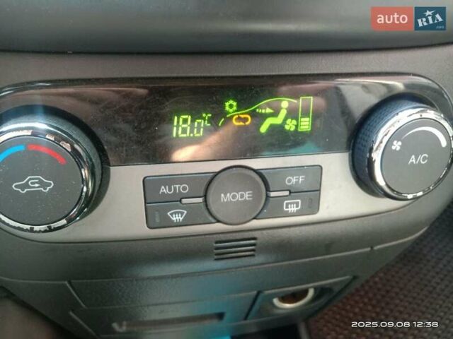 Сірий Шевроле Авео, об'ємом двигуна 1.4 л та пробігом 194 тис. км за 5500 $, фото 9 на Automoto.ua
