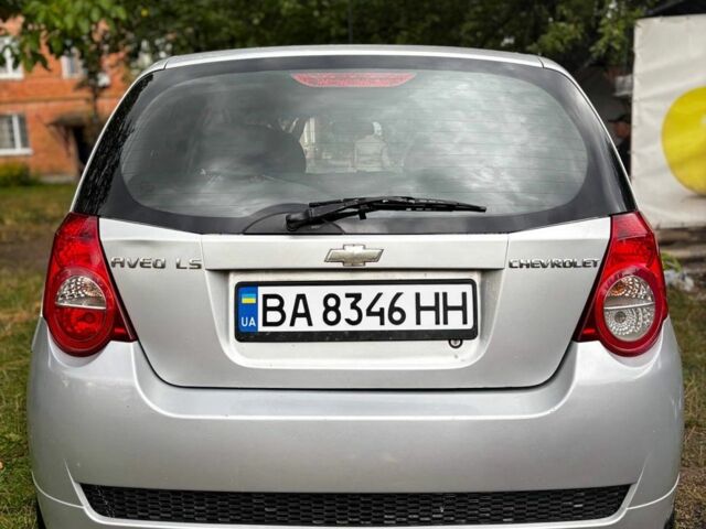 Серый Шевроле Авео, объемом двигателя 1.5 л и пробегом 148 тыс. км за 3700 $, фото 2 на Automoto.ua