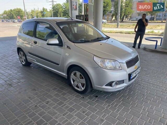 Шевроле Авео 2011 в Николаеве на Automoto.ua Серый Шевроле Авео, объемом двигателя 1.5 л и пробегом 185 тыс. км за 5700 $, фото 3 на Automoto.ua