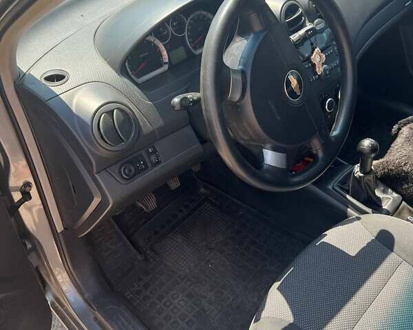 Серый Шевроле Авео, объемом двигателя 1.21 л и пробегом 140 тыс. км за 5000 $, фото 5 на Automoto.ua