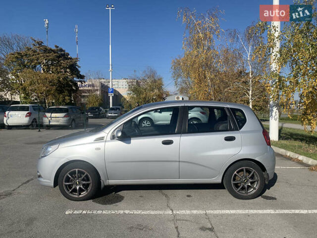 Серый Шевроле Авео, объемом двигателя 1.5 л и пробегом 162 тыс. км за 5900 $, фото 3 на Automoto.ua