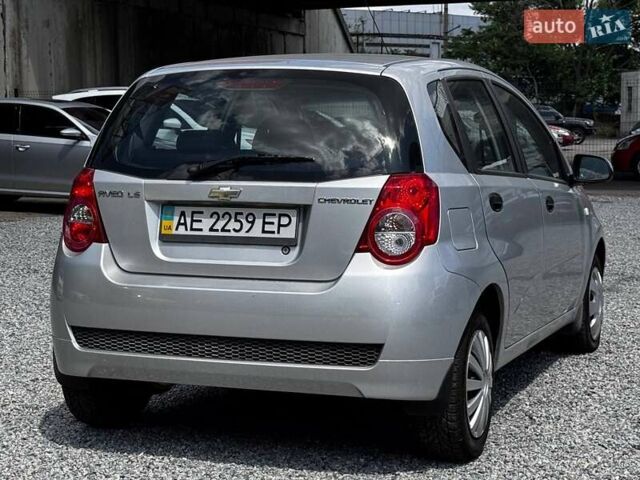 Серый Шевроле Авео, объемом двигателя 1.5 л и пробегом 98 тыс. км за 5500 $, фото 3 на Automoto.ua