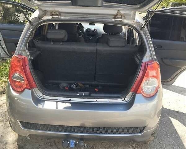 Серый Шевроле Авео, объемом двигателя 1.5 л и пробегом 150 тыс. км за 4200 $, фото 9 на Automoto.ua