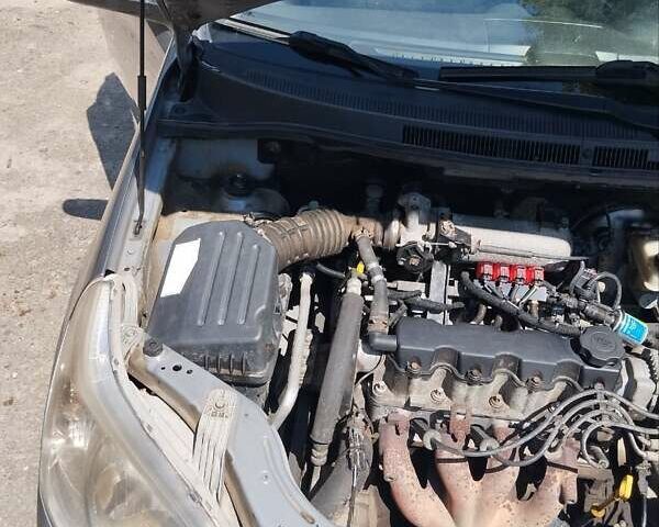 Серый Шевроле Авео, объемом двигателя 1.5 л и пробегом 150 тыс. км за 4200 $, фото 17 на Automoto.ua