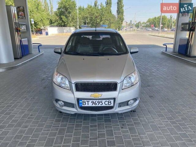 Серый Шевроле Авео, объемом двигателя 1.5 л и пробегом 185 тыс. км за 5700 $, фото 1 на Automoto.ua