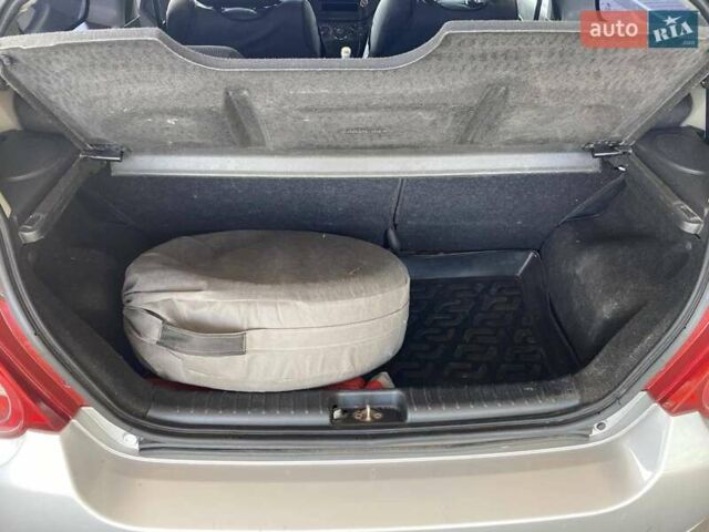 Серый Шевроле Авео, объемом двигателя 1.5 л и пробегом 185 тыс. км за 5700 $, фото 23 на Automoto.ua