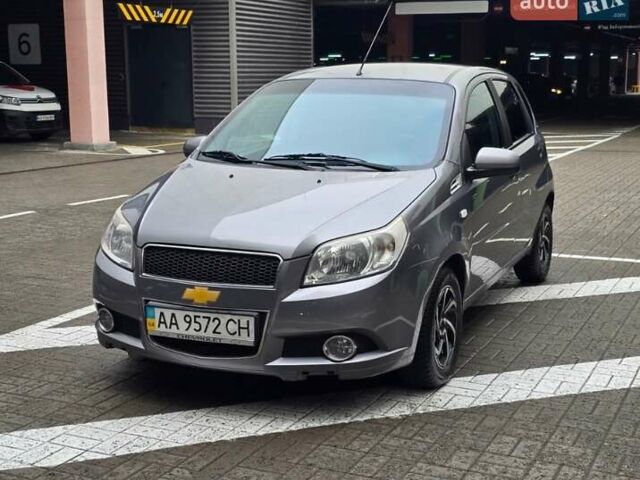 Серый Шевроле Авео, объемом двигателя 1.5 л и пробегом 123 тыс. км за 5900 $, фото 1 на Automoto.ua