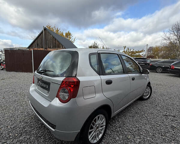 Серый Шевроле Авео, объемом двигателя 1.5 л и пробегом 170 тыс. км за 4200 $, фото 3 на Automoto.ua